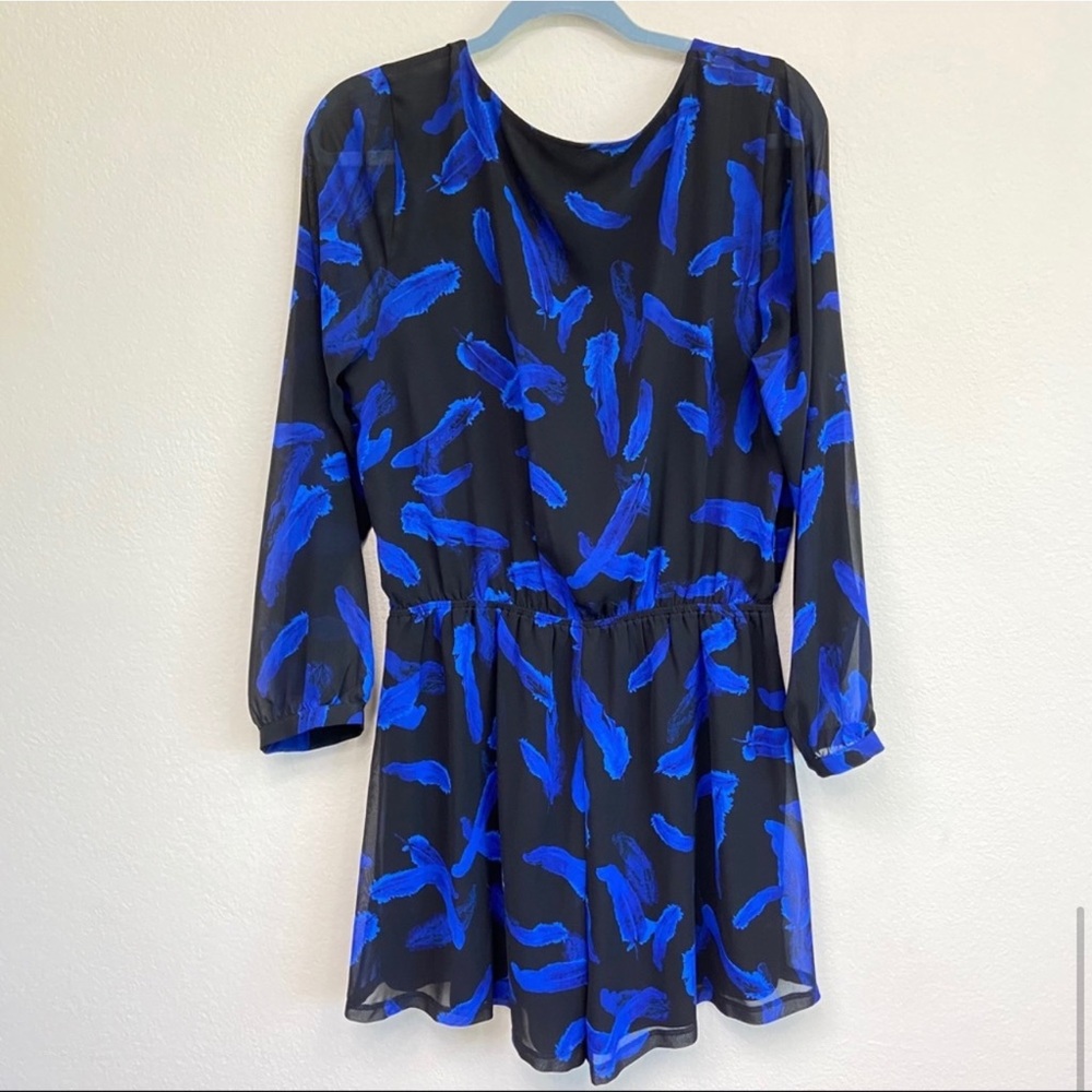 NWT EXPRESS - Black and Blue Feather Romper Large - Picture 6 of 6